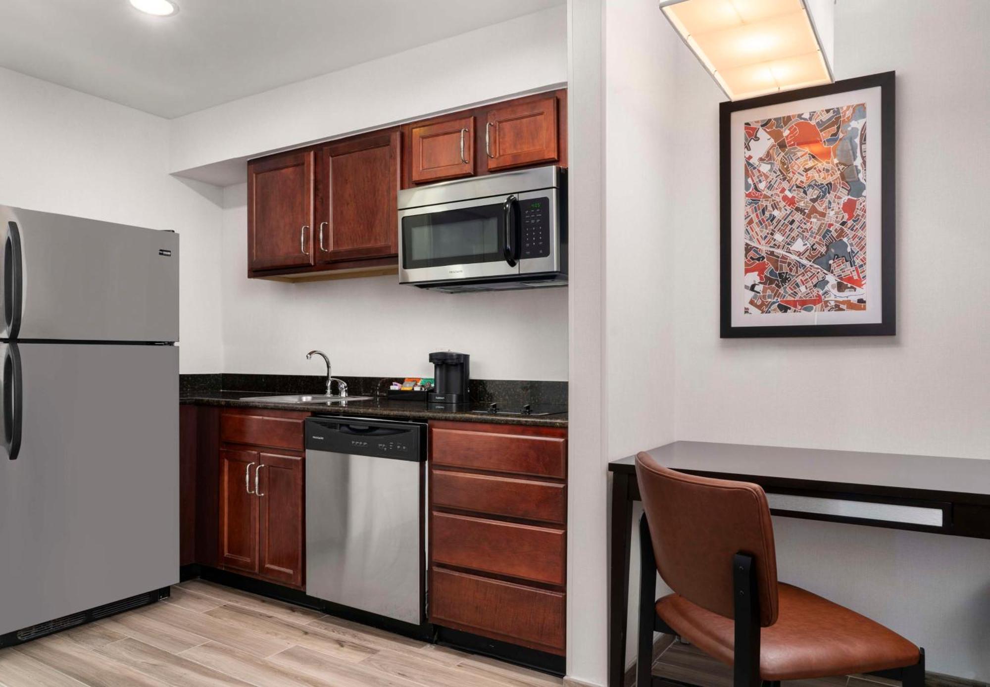 Homewood Suites By Hilton Boston Cambridge-Arlington, Ma Экстерьер фото