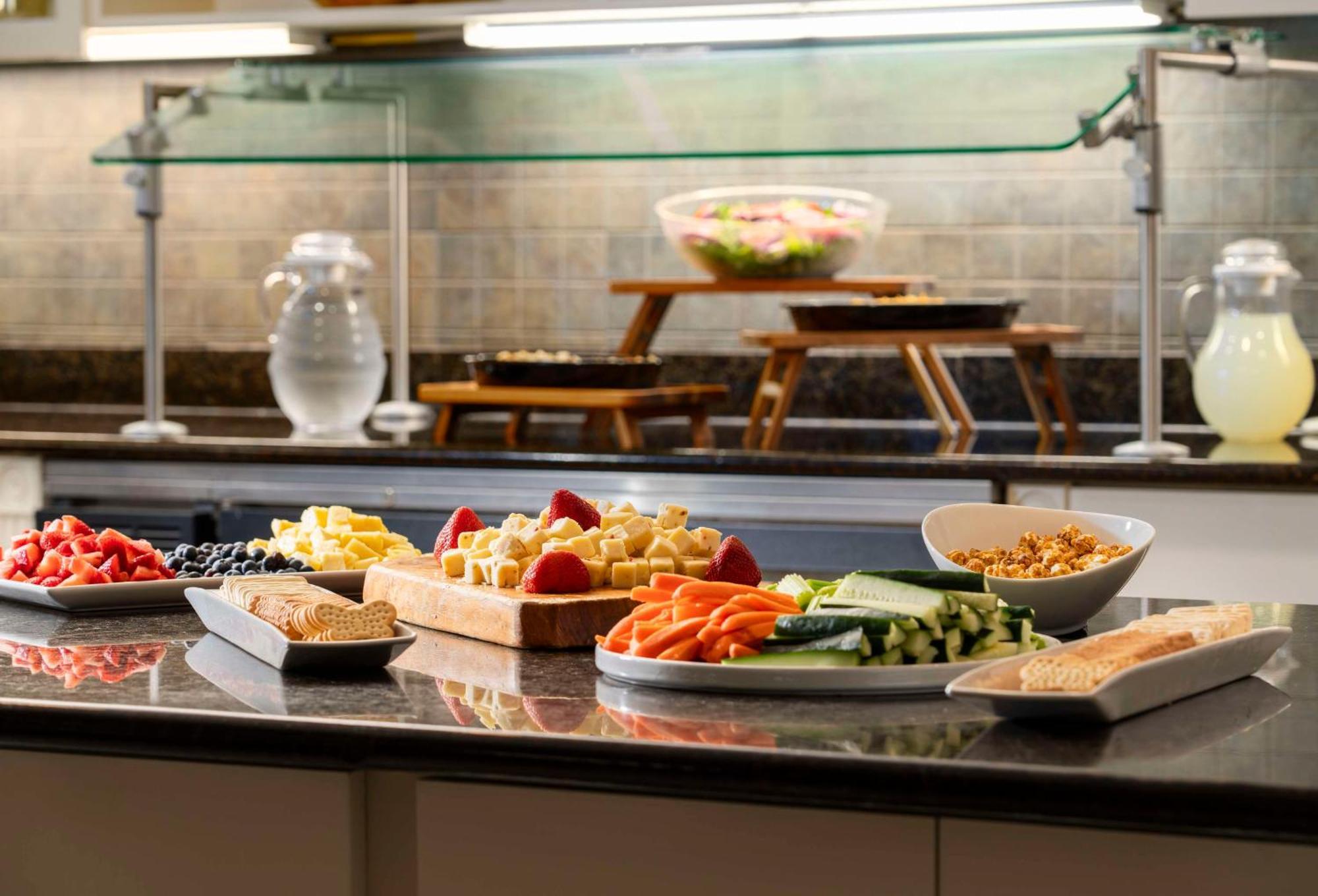 Homewood Suites By Hilton Boston Cambridge-Arlington, Ma Экстерьер фото