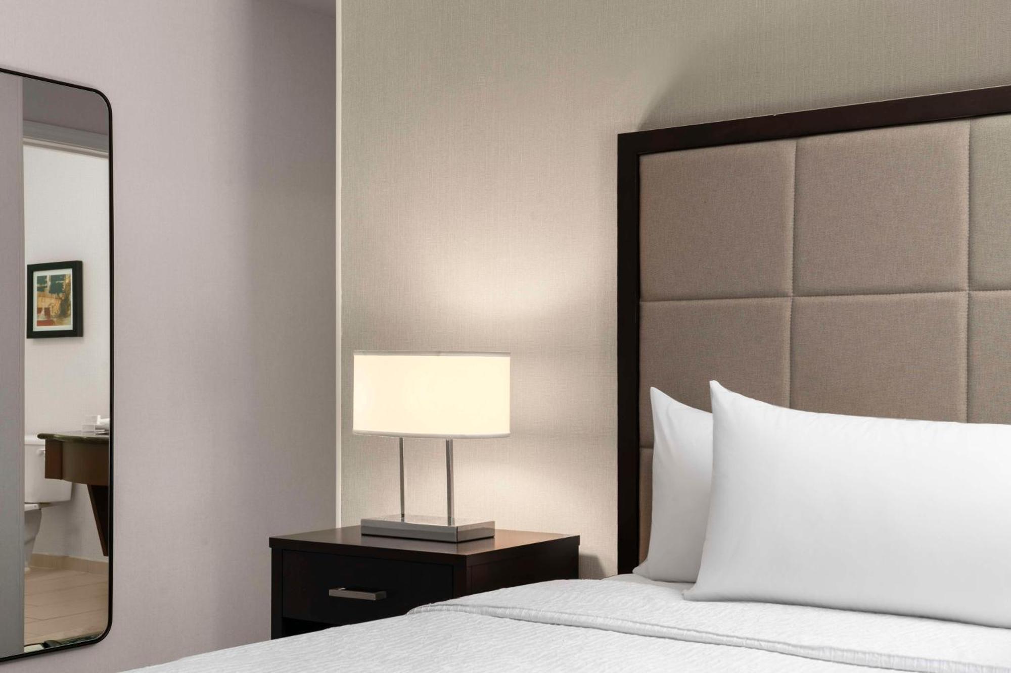 Homewood Suites By Hilton Boston Cambridge-Arlington, Ma Экстерьер фото