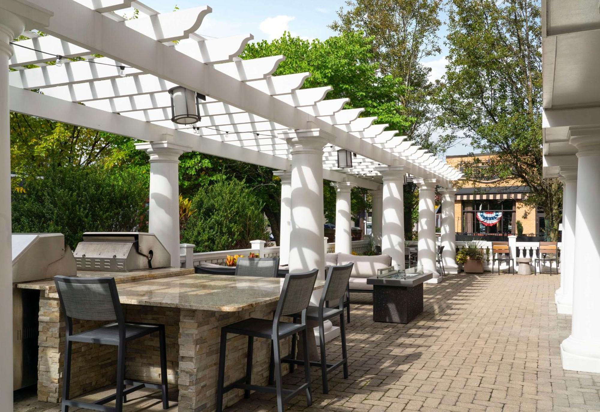 Homewood Suites By Hilton Boston Cambridge-Arlington, Ma Экстерьер фото