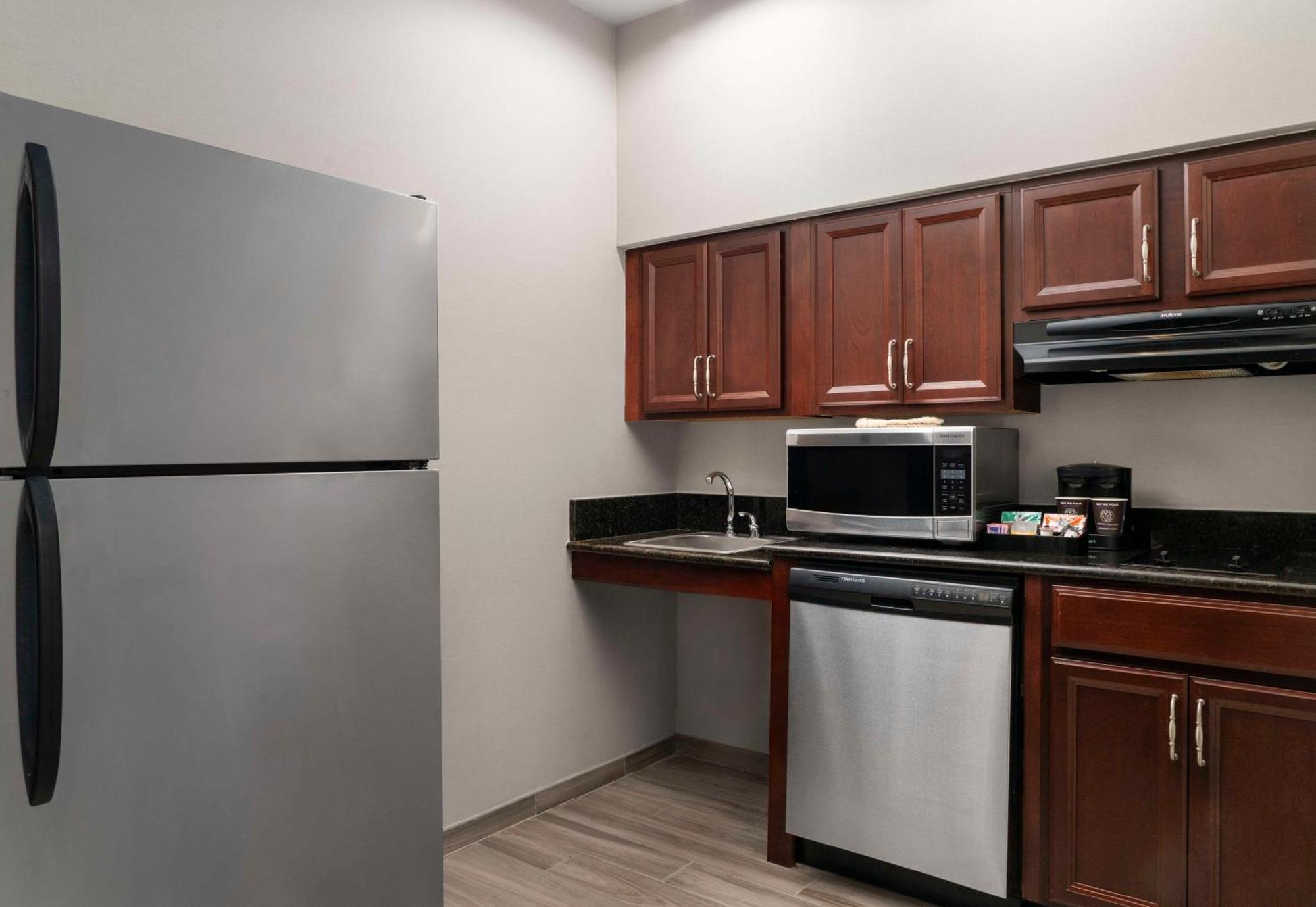 Homewood Suites By Hilton Boston Cambridge-Arlington, Ma Экстерьер фото